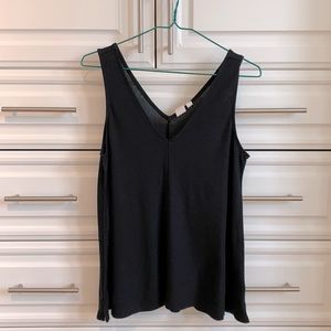 GAP Softspun V-neck tank. Sz S